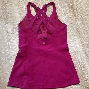 Lululemon tank size 4